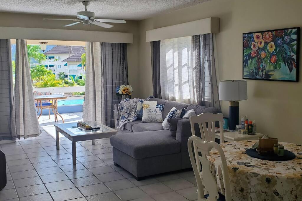 شقة مونتيغو باي  في Chalet Cassie المظهر الخارجي الصورة